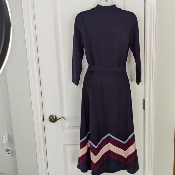 Vince Camuto Mock Neck knit Sweater Dress with Chevron pattern Small @D - Picture 11 of 12